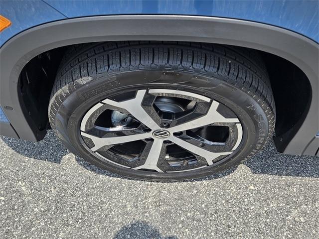 new 2025 Volkswagen Tiguan car, priced at $33,486
