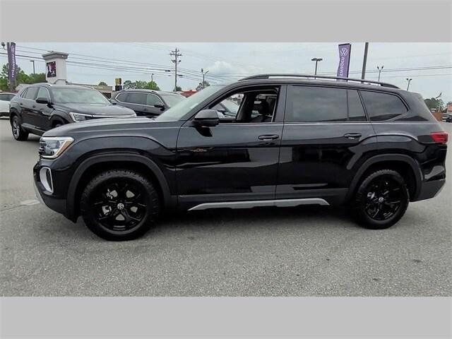 new 2024 Volkswagen Atlas car, priced at $50,856