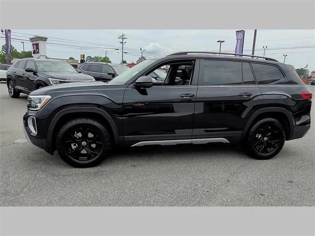 new 2024 Volkswagen Atlas car, priced at $54,356