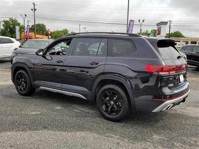 new 2024 Volkswagen Atlas car, priced at $47,356