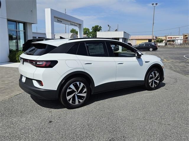 new 2025 Volkswagen ID.4 car, priced at $47,261
