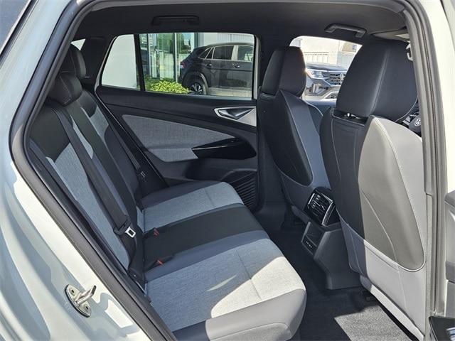 new 2025 Volkswagen ID.4 car, priced at $47,261