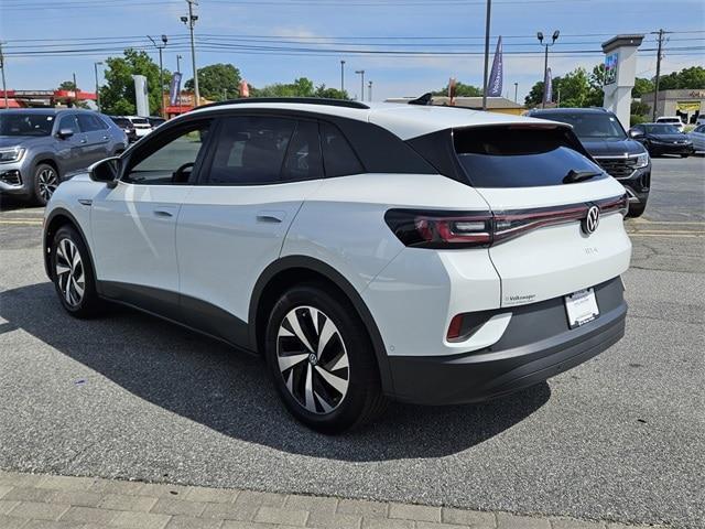 new 2025 Volkswagen ID.4 car, priced at $47,261