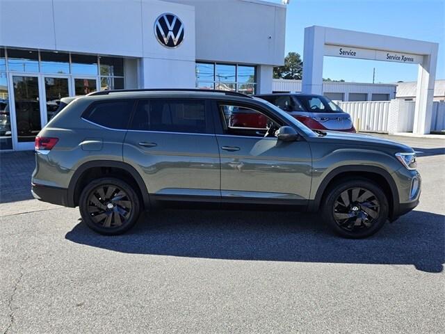 new 2026 Volkswagen Atlas car, priced at $45,638