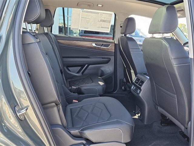 new 2026 Volkswagen Atlas car, priced at $45,638