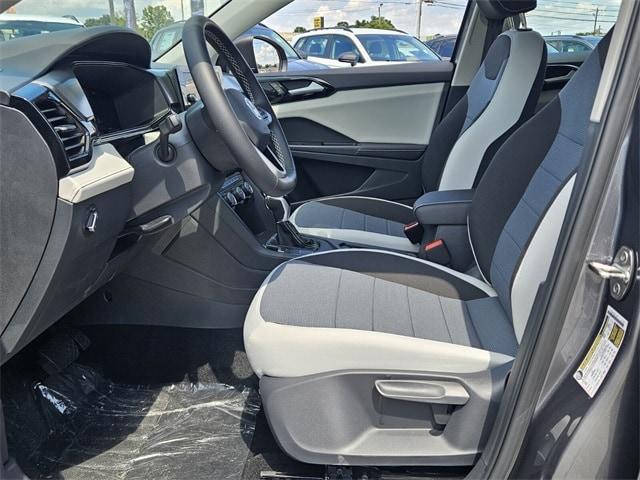 new 2025 Volkswagen Taos car