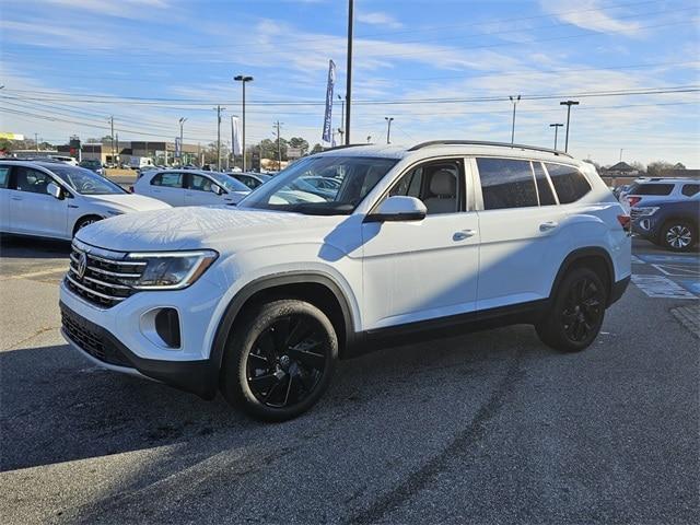 new 2025 Volkswagen Atlas car, priced at $43,431