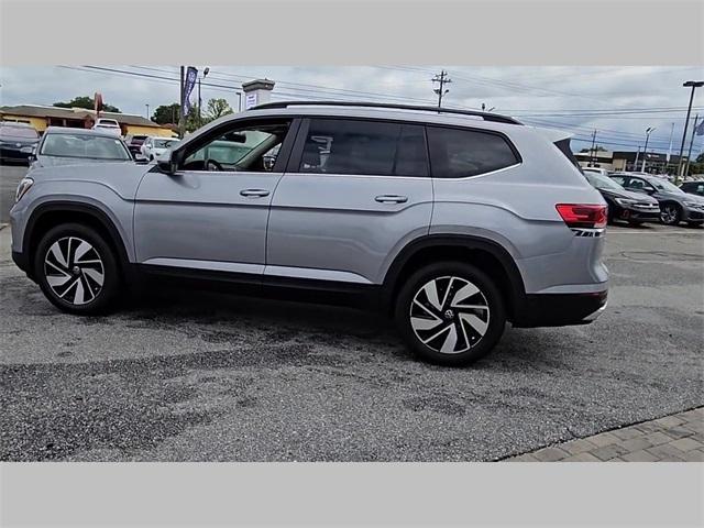 new 2024 Volkswagen Atlas car, priced at $46,001