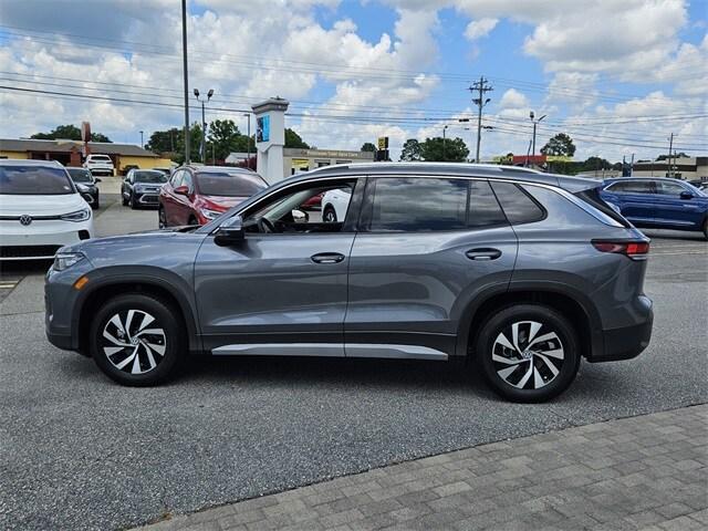 new 2025 Volkswagen Tiguan car, priced at $30,011