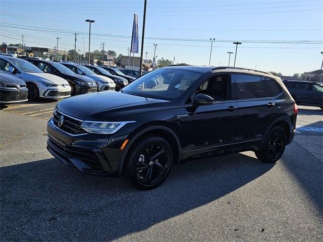 new 2024 Volkswagen Tiguan car, priced at $34,661