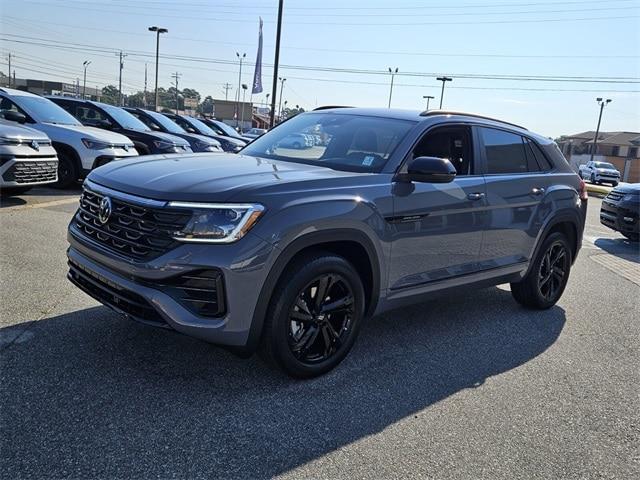 new 2026 Volkswagen Atlas Cross Sport car, priced at $53,688