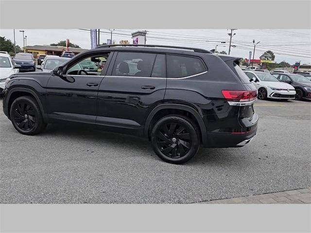 new 2024 Volkswagen Atlas car, priced at $46,091