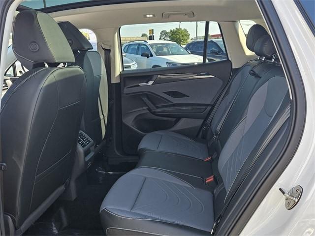 new 2025 Volkswagen Tiguan car, priced at $35,287