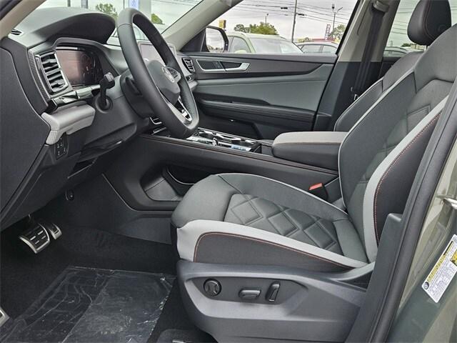 new 2026 Volkswagen Atlas car, priced at $48,604