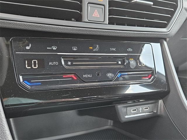 new 2025 Volkswagen Jetta car, priced at $25,526