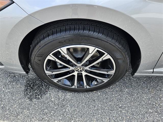 new 2025 Volkswagen Jetta car, priced at $25,526