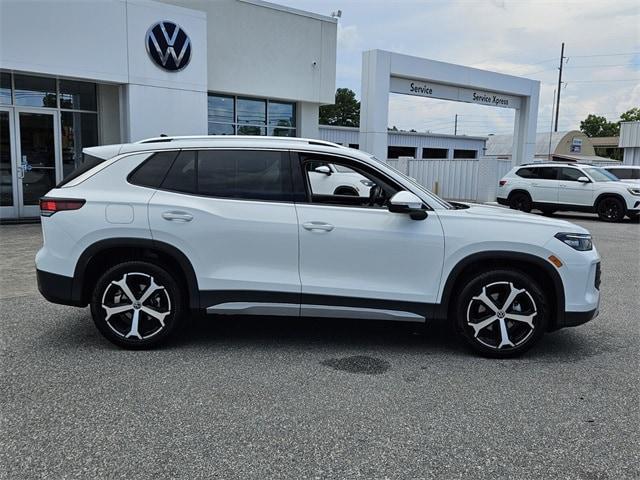 new 2025 Volkswagen Tiguan car, priced at $31,889