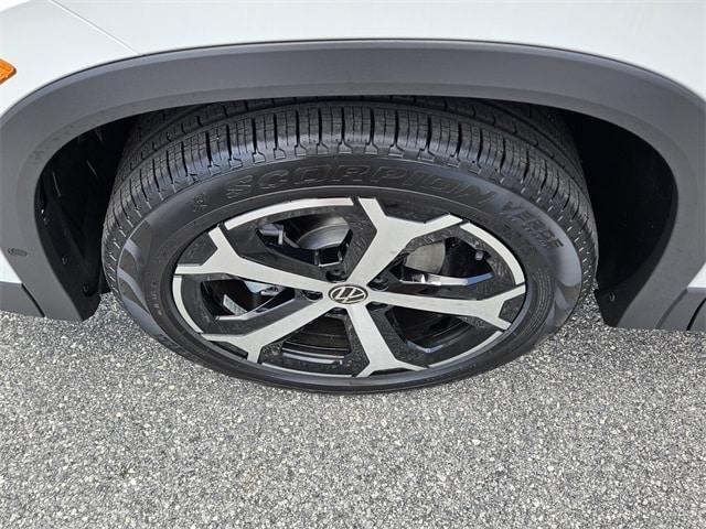 new 2025 Volkswagen Tiguan car, priced at $31,889