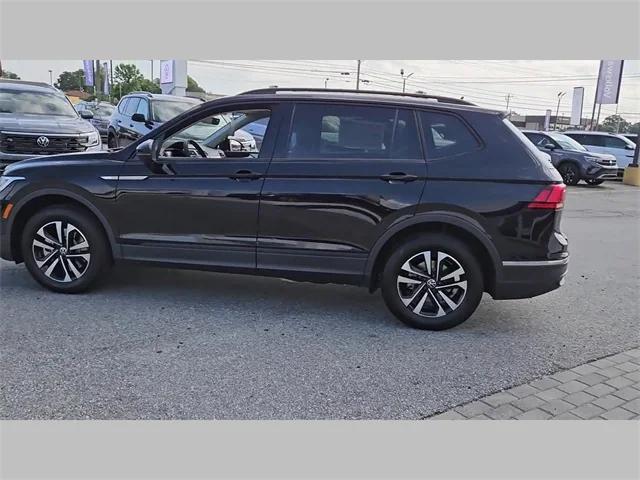 new 2024 Volkswagen Tiguan car, priced at $31,926