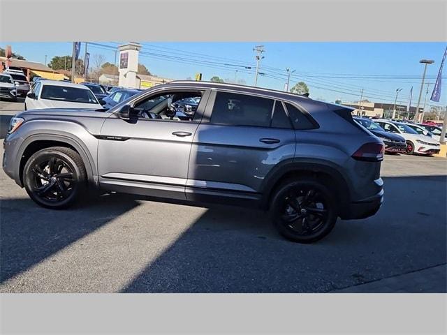 new 2025 Volkswagen Atlas Cross Sport car, priced at $49,901