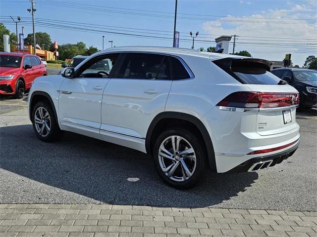 new 2024 Volkswagen Atlas Cross Sport car, priced at $52,346