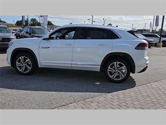 new 2024 Volkswagen Atlas Cross Sport car, priced at $46,346