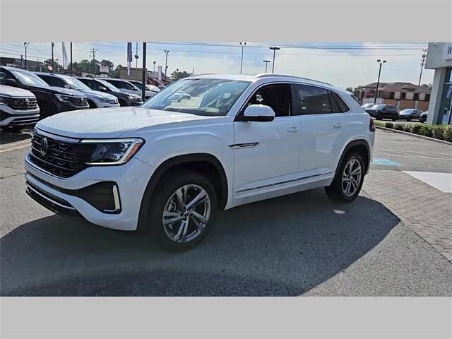 new 2024 Volkswagen Atlas Cross Sport car, priced at $46,346