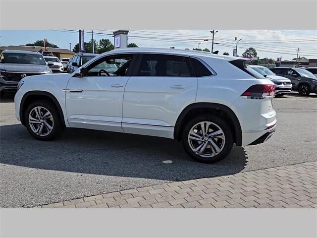 new 2024 Volkswagen Atlas Cross Sport car, priced at $46,346