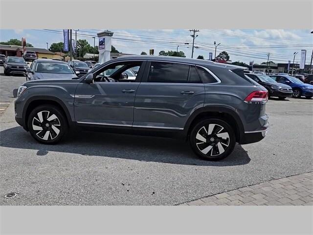 new 2024 Volkswagen Atlas Cross Sport car, priced at $47,896