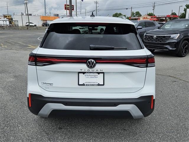 new 2025 Volkswagen Tiguan car, priced at $33,326