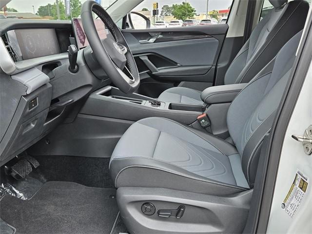 new 2025 Volkswagen Tiguan car, priced at $33,326