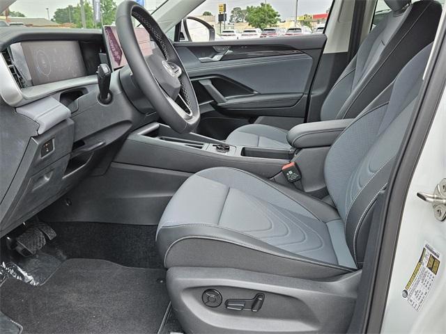 new 2025 Volkswagen Tiguan car, priced at $33,326