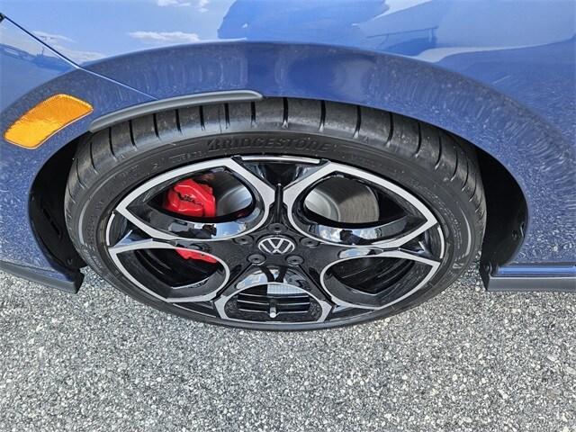 new 2025 Volkswagen Golf GTI car, priced at $40,425