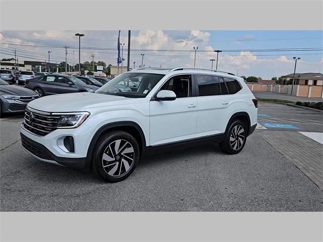 new 2024 Volkswagen Atlas car, priced at $52,551