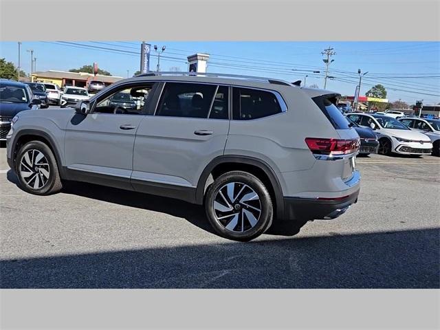 new 2025 Volkswagen Atlas car, priced at $45,631