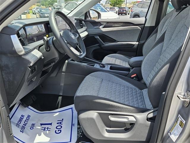 new 2025 Volkswagen Tiguan car, priced at $30,011