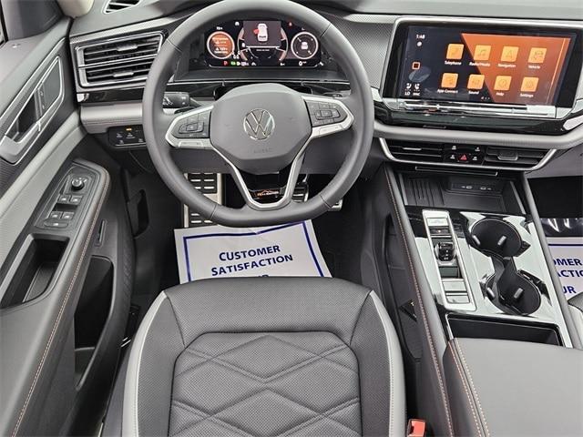 new 2025 Volkswagen Atlas car, priced at $48,501