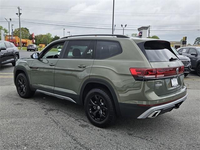 new 2025 Volkswagen Atlas car, priced at $48,501