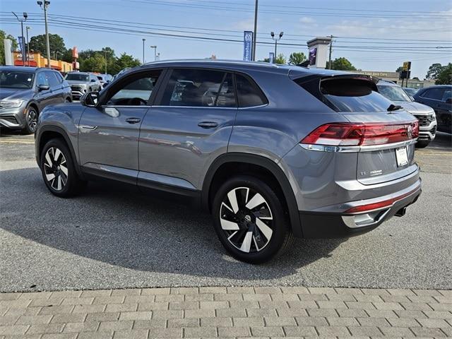 new 2024 Volkswagen Atlas Cross Sport car, priced at $38,411
