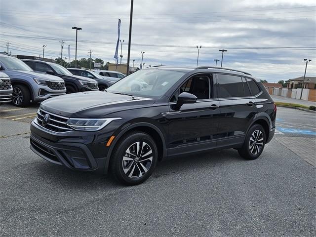 new 2024 Volkswagen Tiguan car, priced at $29,216