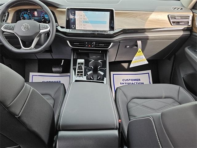 new 2025 Volkswagen Atlas car, priced at $43,186