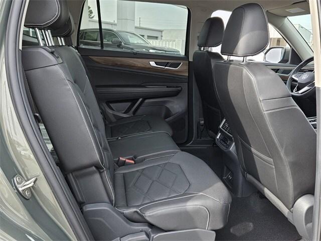 new 2025 Volkswagen Atlas car, priced at $43,686