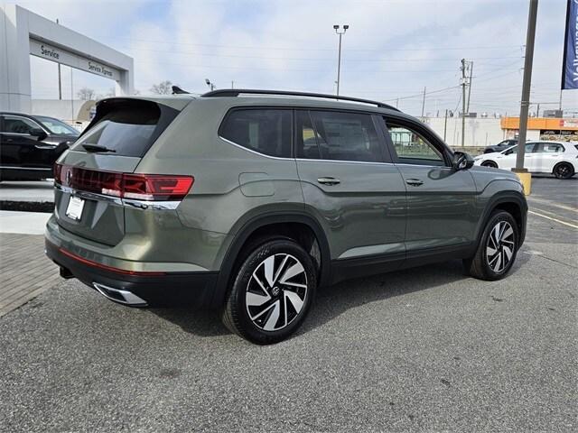 new 2025 Volkswagen Atlas car, priced at $43,686