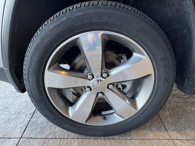 used 2015 Jeep Grand Cherokee car, priced at $10,995