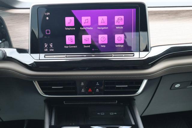 used 2025 Volkswagen Atlas car, priced at $42,895