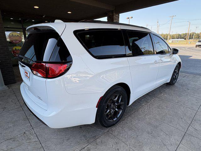 used 2018 Chrysler Pacifica car, priced at $11,995