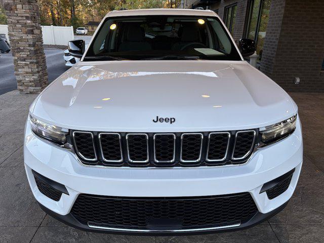 used 2023 Jeep Grand Cherokee car, priced at $25,995