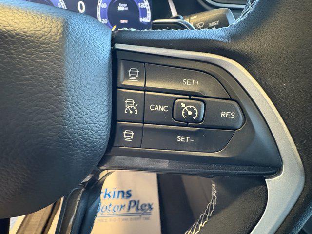 used 2023 Jeep Grand Cherokee car, priced at $25,995