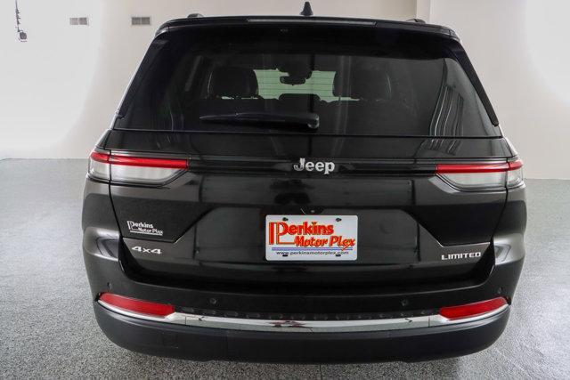 used 2024 Jeep Grand Cherokee car, priced at $40,995