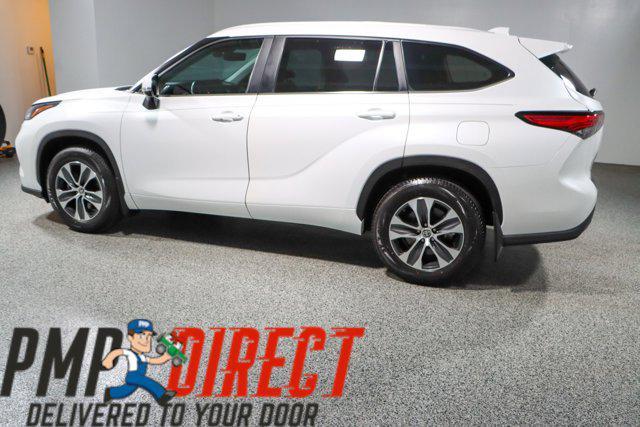 used 2023 Toyota Highlander car, priced at $36,995
